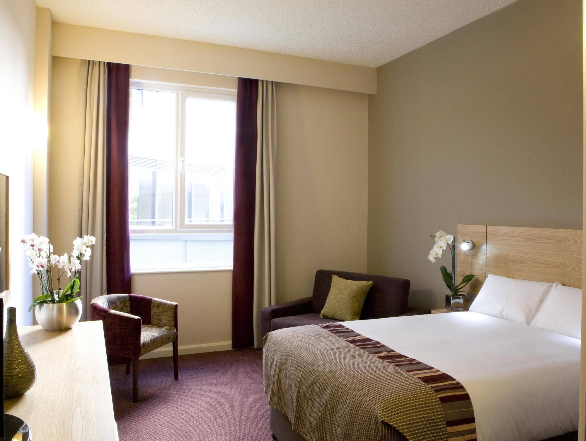 Leonardo Hotel Exeter Exterior photo